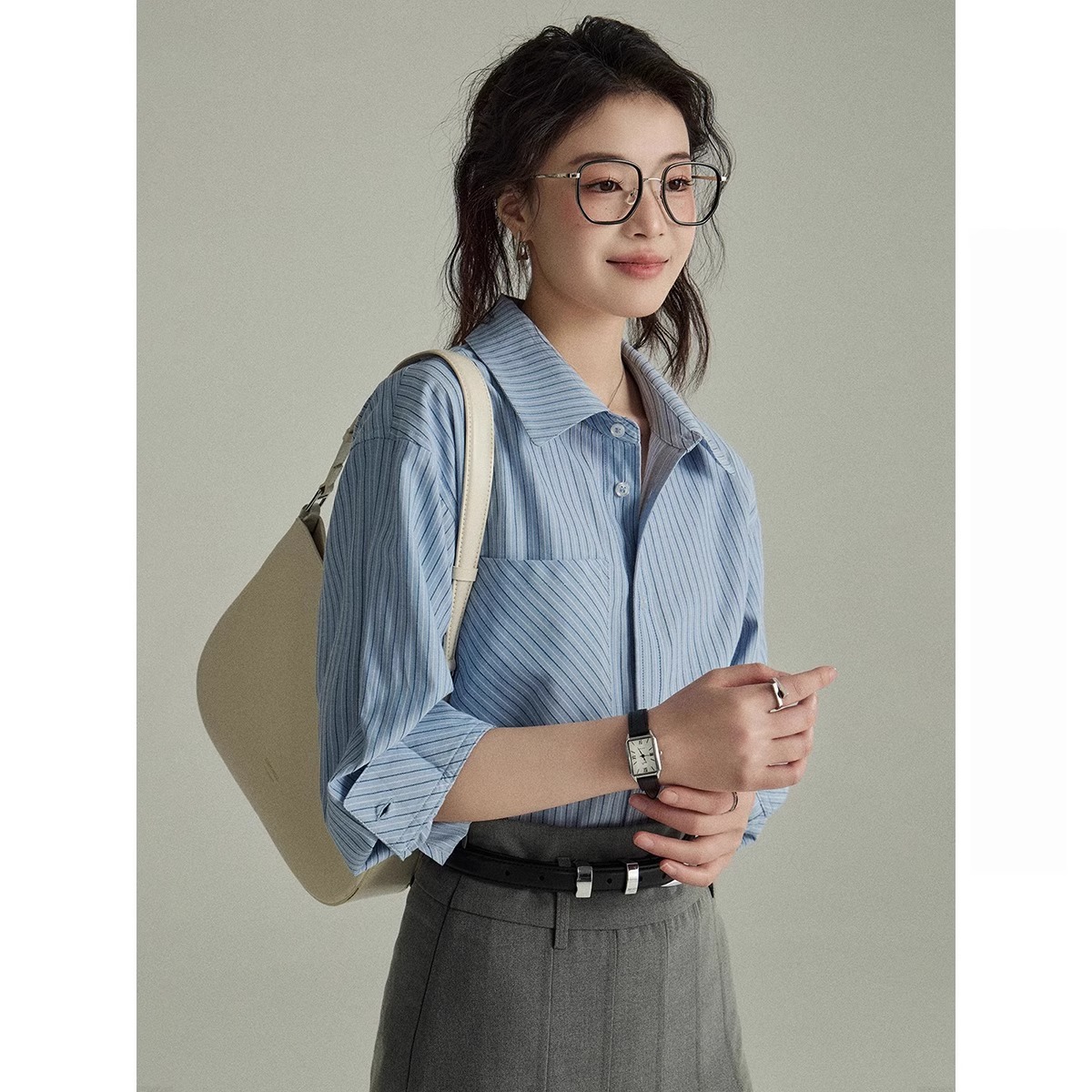 蓝色条纹衬衫女长袖春秋女装