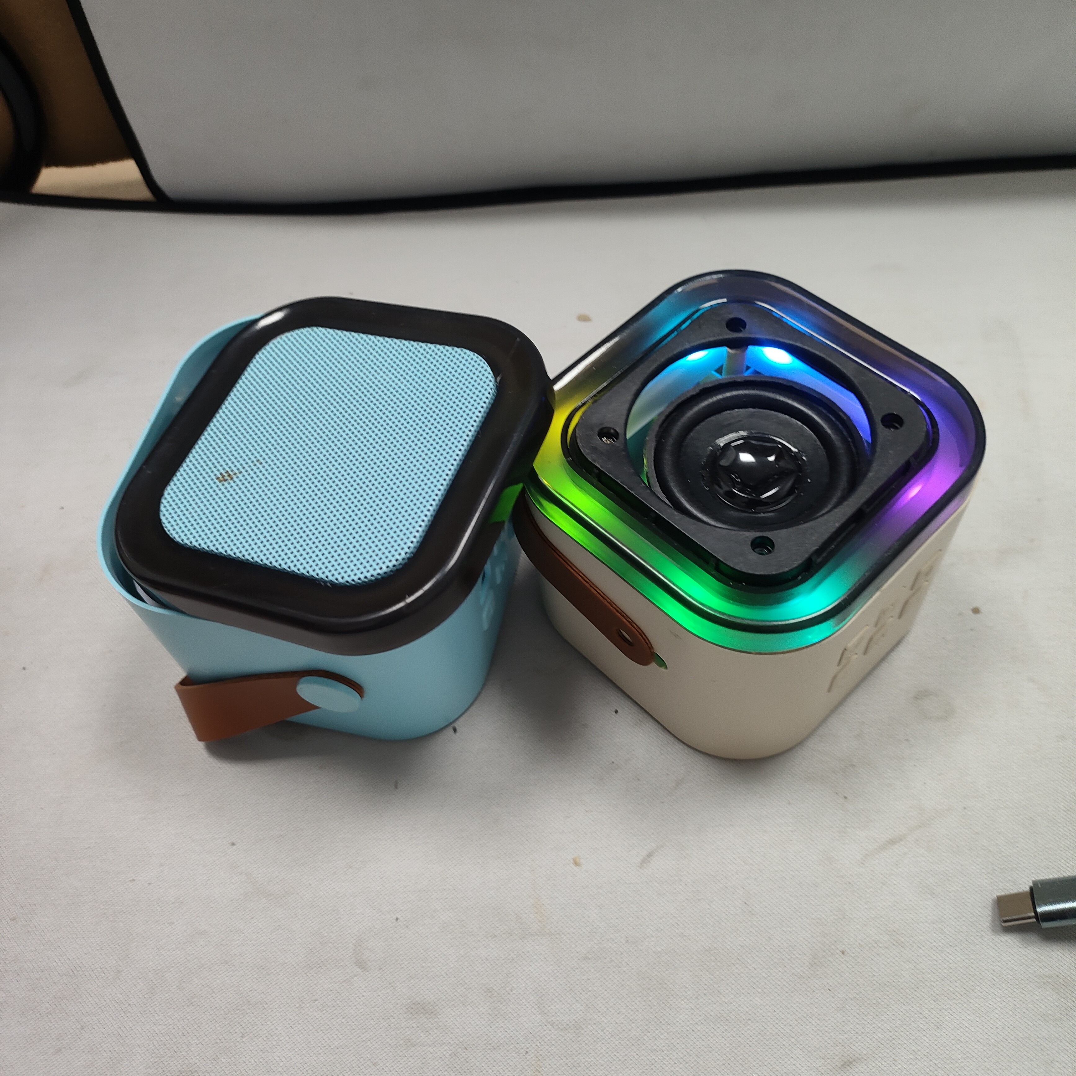 蓝牙12音箱 默认坏的破损。DIY研究