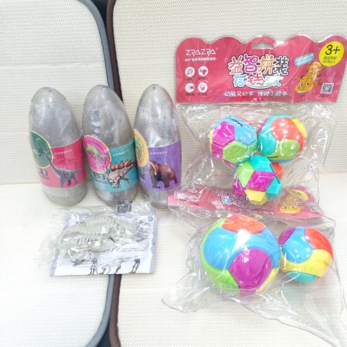 3D夜光恐龙化石骨架 送 儿童益智拼装存钱球 随机组合1+1发货