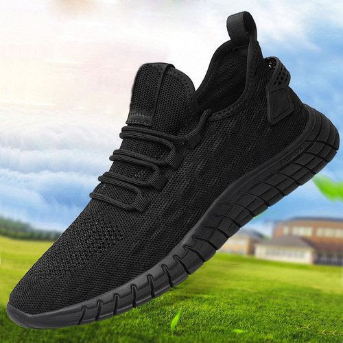 新款透气软底耐磨运动风飞织鞋