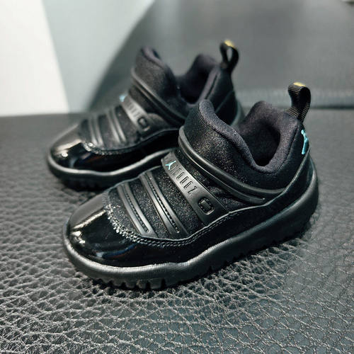 乔丹JORDAN11RETROLOW