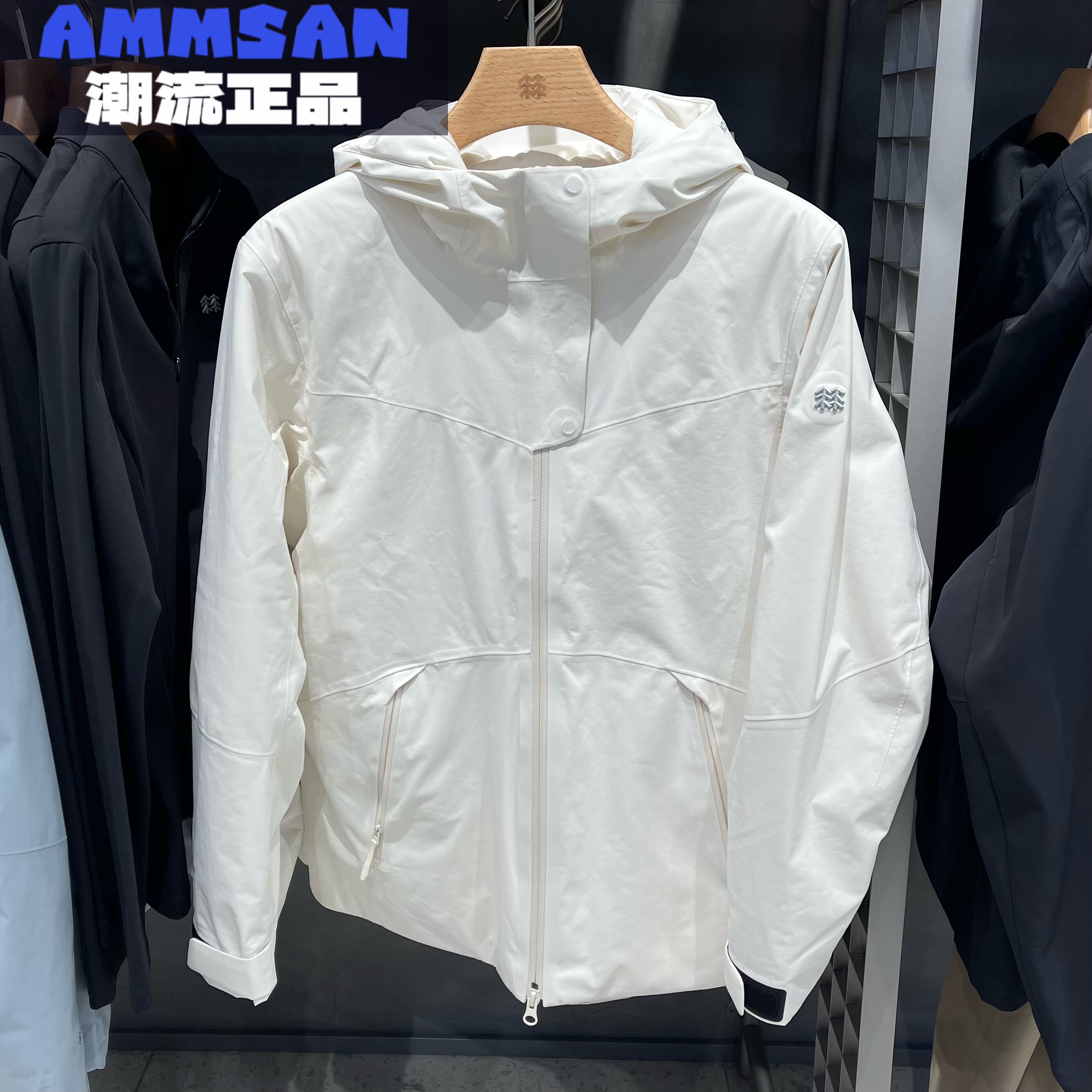 可隆KOLON SPORT女款VOLCANO防风防水加热舒适棉服夹克LKPJ5SN006