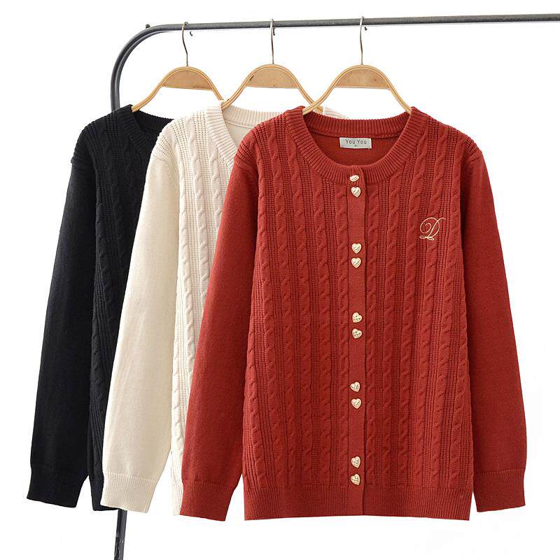 秋冬季女士韩版针织衫大码200斤胖mm圆领爱心金属扣刺绣麻花毛衣