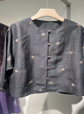 702C017高端龟纹香云纱圆领刺绣桑蚕丝上衣2026春新款女真丝小衫