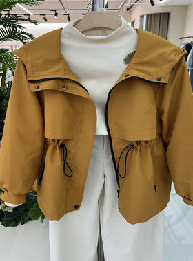 011C062商场同款连帽高级感冲锋衣休闲防风外套2026春新款女上衣