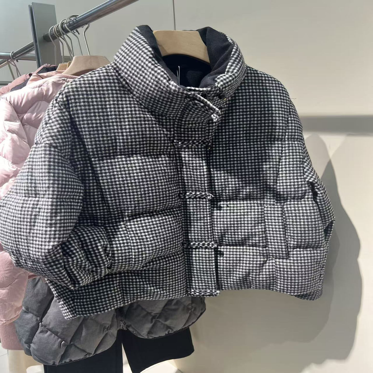 018R961商场同款时尚宽松短款格子羽绒服保暖外套2025冬季新款女,女装/女士精品,羽绒服,淘宝优惠券,粉丝福利购,淘宝优惠卷