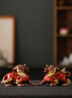 陶瓷招财貔貅一对茶宠摆件工艺品中式办公室桌面家居客厅桌面装饰