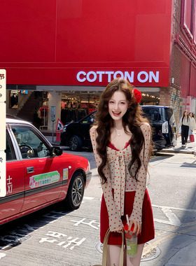 吃绿色菜【甜莉薇】法式甜美风爱心波点蝴蝶结绑带长袖t短裙套装