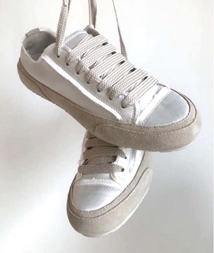 西班牙牛皮低帮休闲鞋