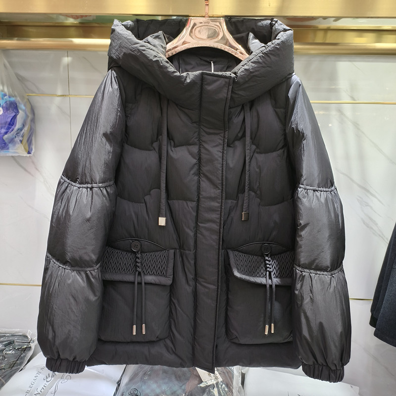 風(fēng)華熱點(diǎn)2339當(dāng)季新品2023實(shí)體同款流行女士寬松連帽白鴨絨羽絨服