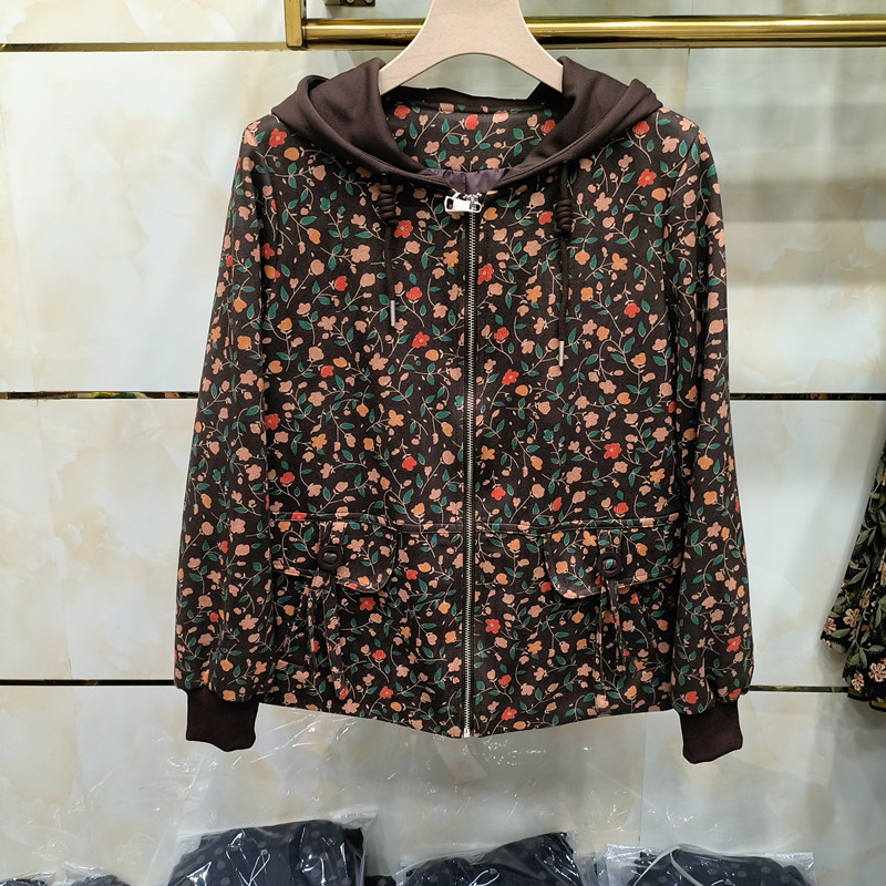 鑫仟亿23810当季新品2023实体同款流行女士宽松连帽夹克外套上衣