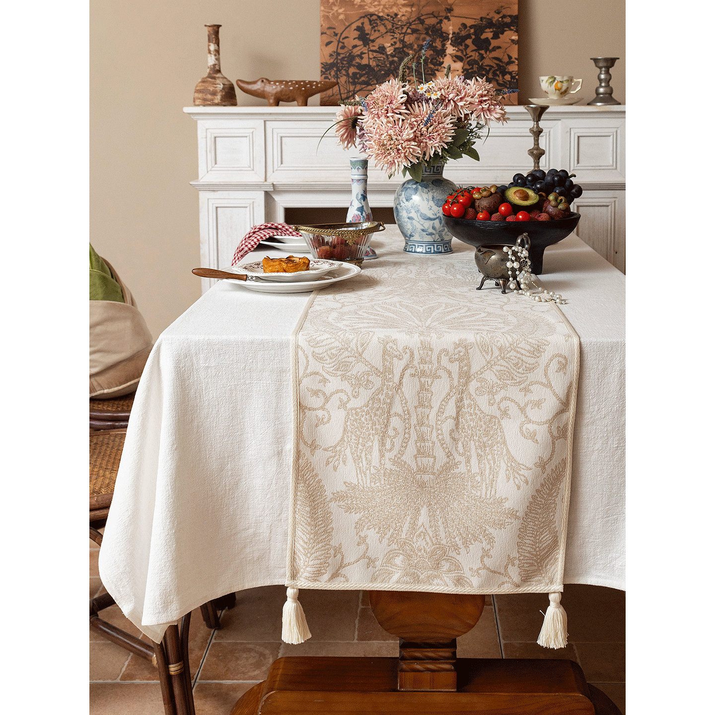 美式桌旗高级感米色提花餐桌布艺长条形边柜复古风电视柜茶几台布,居家布艺,桌旗,淘宝优惠券,粉丝福利购,淘宝优惠卷