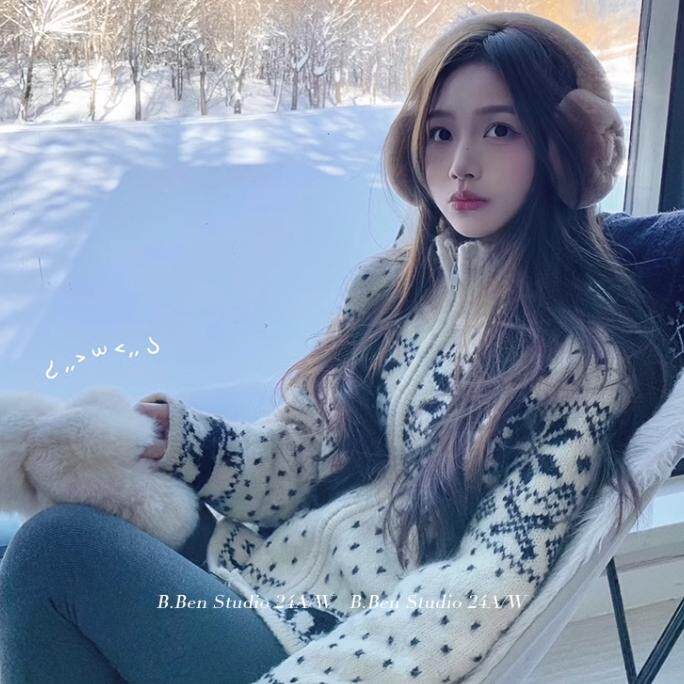 复古费尔岛圣诞毛衣外套女秋冬新款雪花小鹿拉链半高领针织开衫厚