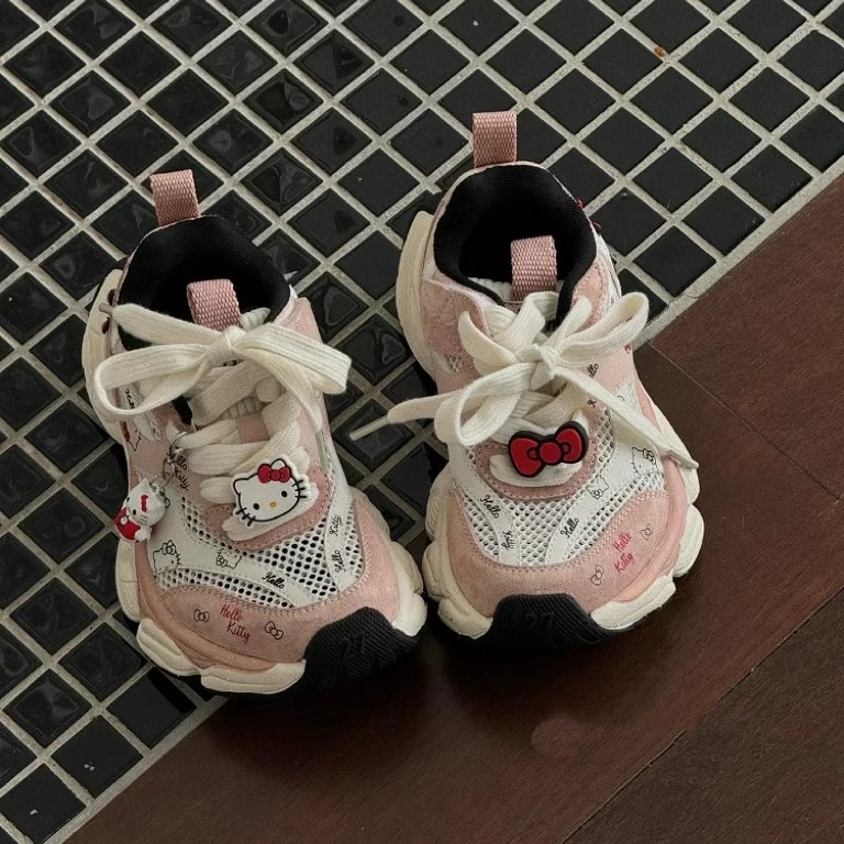 儿童网面运动鞋2025春秋新款女童老爹鞋卡通休闲鞋百搭户外跑步鞋
