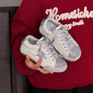 女童韩版 男童运动鞋 百搭休闲鞋 新款 2026春季 儿童复古星星做旧板鞋