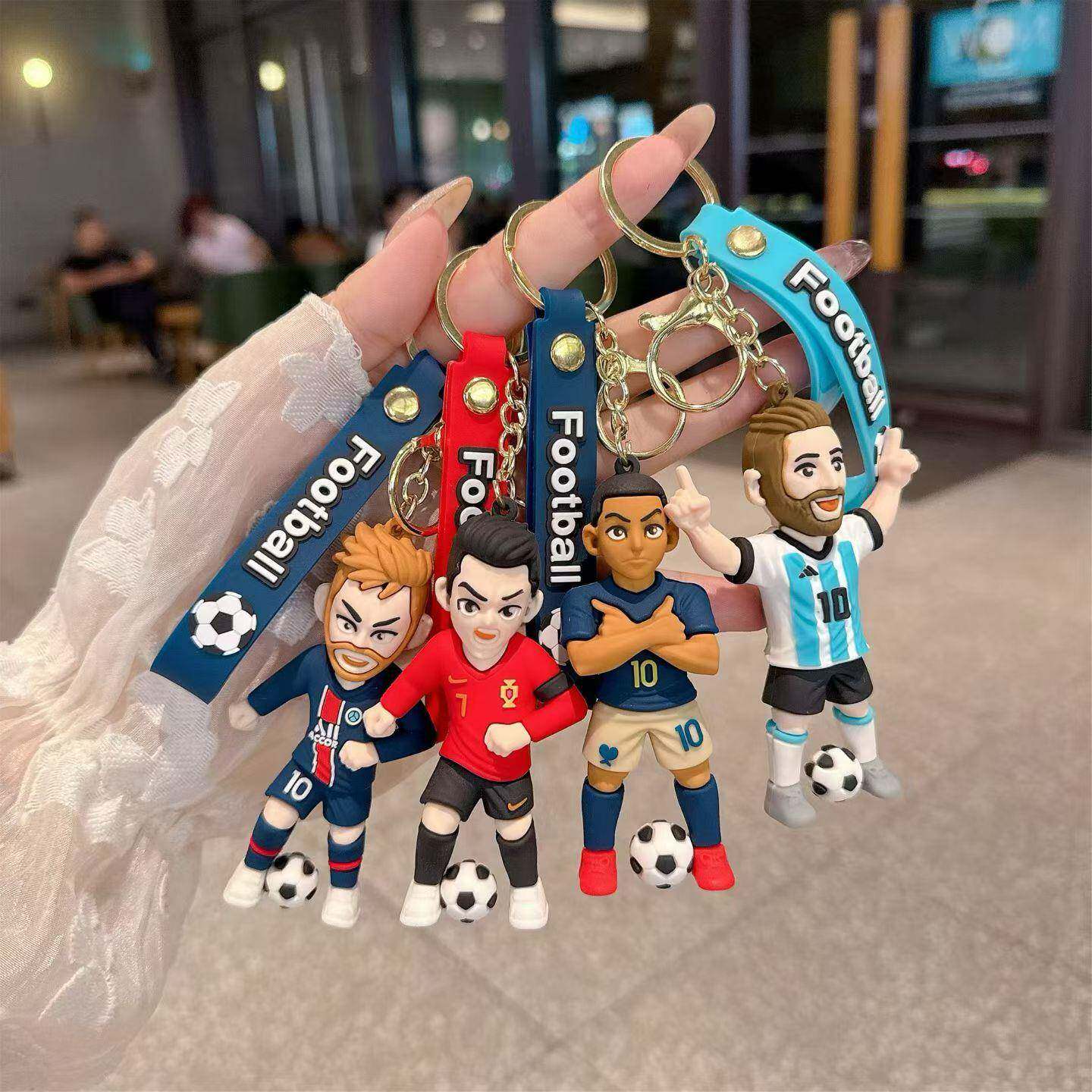 卡通创意pvc足球明星梅西卡通钥匙扣挂件公仔球衣汽车钥匙链