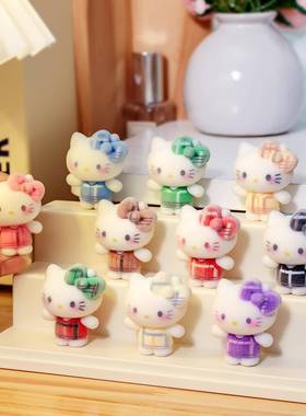 萌粒彩色格纹kt猫植绒公仔 diy钥匙扣挂件桌面摆件对对碰盲盒