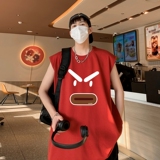 酒红色