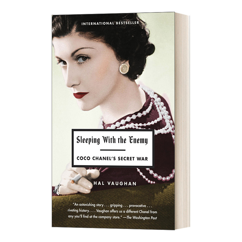 英文原版 Sleeping with the Enemy Coco Chanel's Secret War 与敌人共眠 可可·香奈儿的秘密战争 英文版 进口英语原版书籍