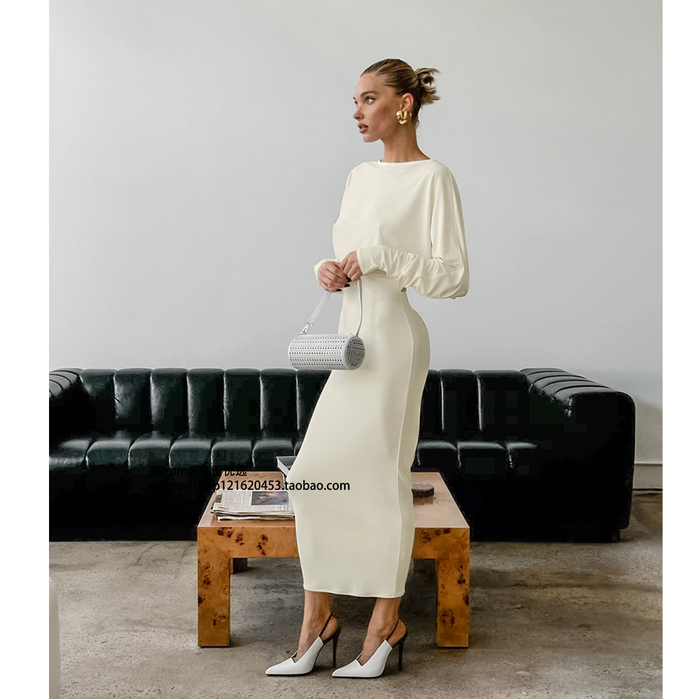 2025秋欧美性感露背镂空连衣裙女