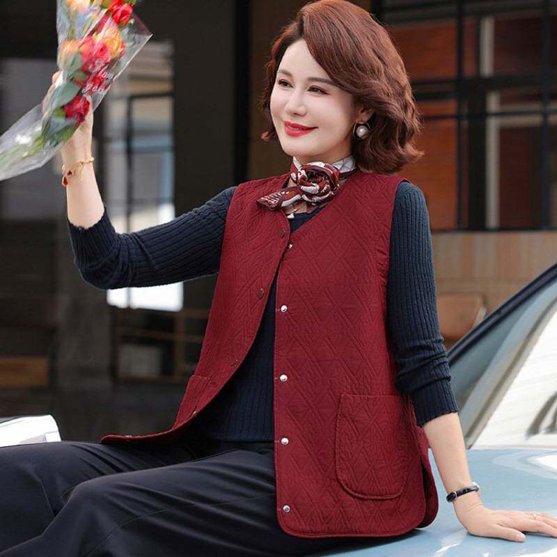 专柜品牌妈妈春秋装薄款纯色马夹坎肩中老年女装大码宽松老人上衣