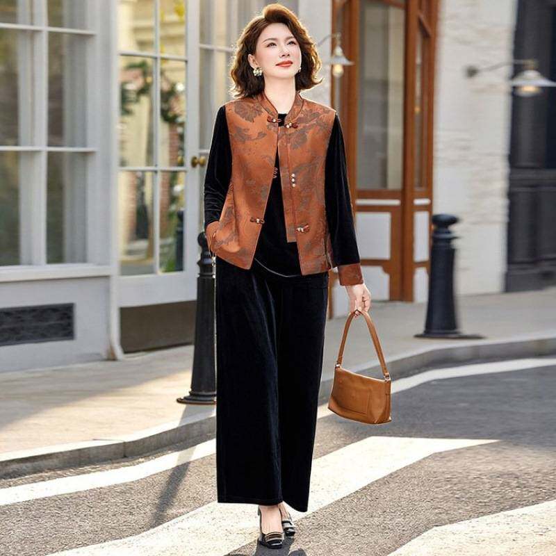 专柜品牌新中式妈妈春装套装中老年女装春秋马甲金丝绒上衣三件套