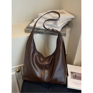 专柜品牌跨境爆款复古托特包女大容量2026新款休闲通勤包高级感单