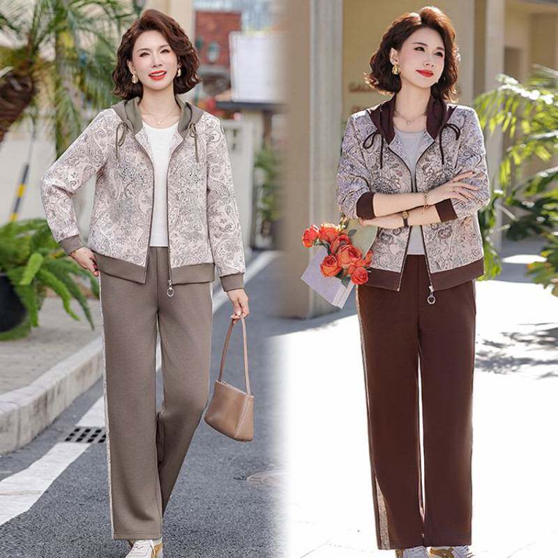 专柜品牌中老年妈妈春装印花外套中年女连帽上衣服中老年春秋休闲