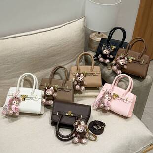 专柜品牌高级感洋气小包包女式2026新款时尚百搭斜挎包夏天超火手