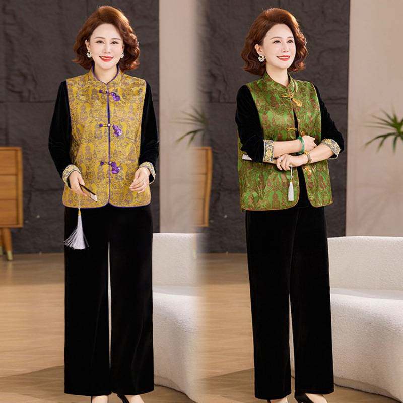 专柜品牌中老年女装新中式妈妈春装套装金丝绒三件套新款春秋高端
