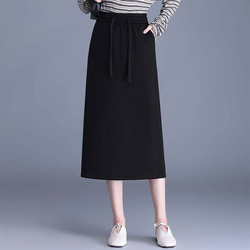 专柜品牌黑色松紧腰休闲裙女半身裙春秋新款显瘦包臀半身裙中长直