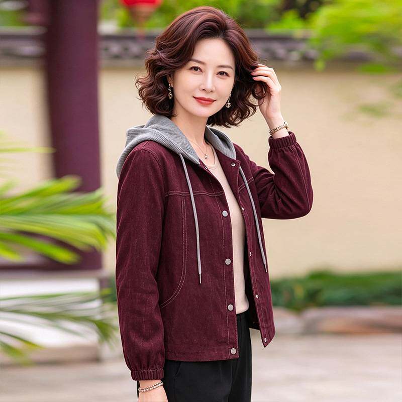 专柜官方时尚妈妈装秋季新休闲风连帽牛仔外套女短款宽松撞色洋气