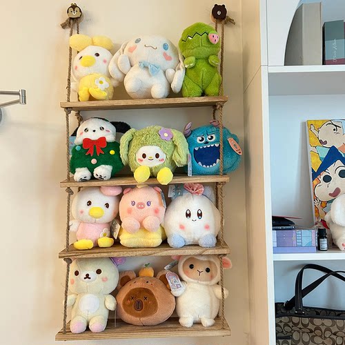 墙上毛绒公仔收纳墙实木架