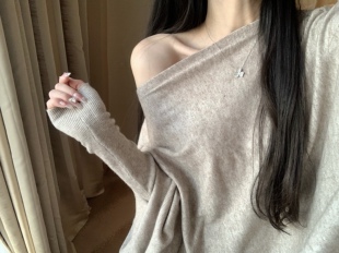 宽松针织很软糯 气质斗篷上衣蝙蝠袖 Yumeo钰 柏林傍晚