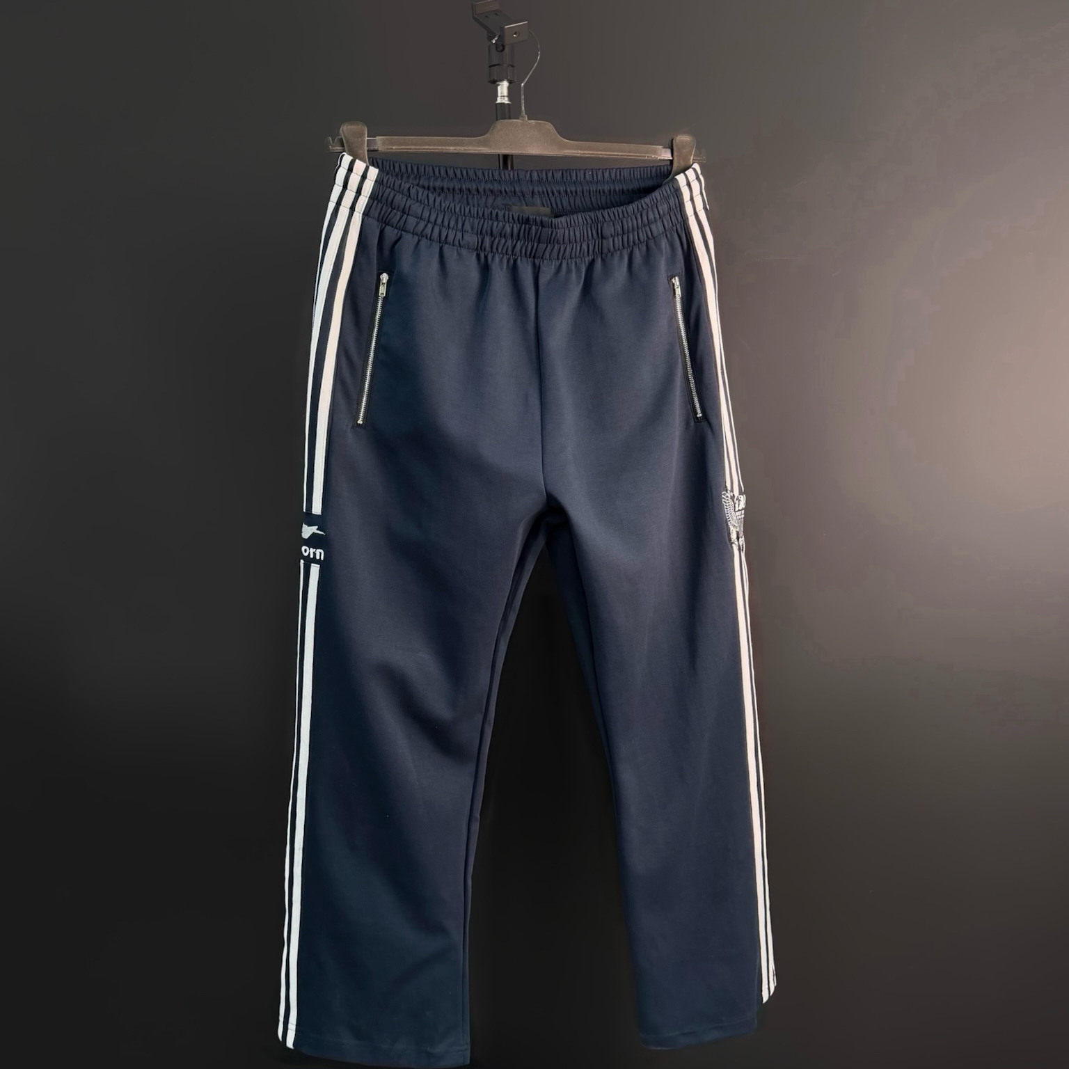 弹幕标语联邦刺绣Logo条纹休闲裤