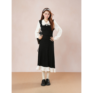 赫本风温柔拼接假两件小黑裙春秋新款收腰显瘦气质连衣裙新年战衣