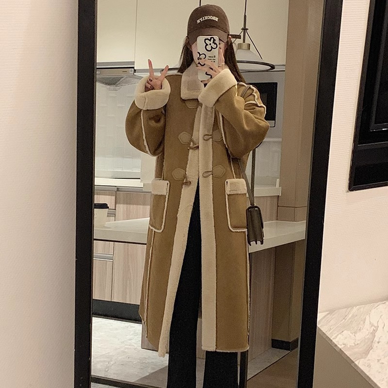 冬季新款牛角扣皮毛一体大衣加长款加厚羊羔毛毛绒麂皮绒外套女