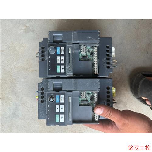 议价直拍不发:众辰变频器Z2400-3R7G/5R5P   拆机功能包好