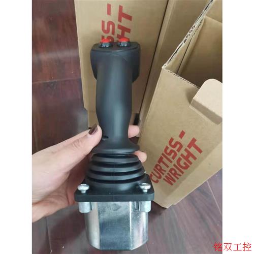 议价直拍不发:询价JC6000手柄操纵杆全新。顺丰到付。议价