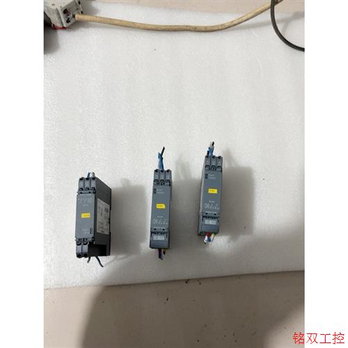 议价直拍不发:议价安全继电器 3RN2010-1BA30,实物图片,数量