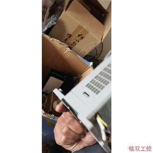 议价直拍不发:议价,edu01拆机一块,成色很好,就一个,500