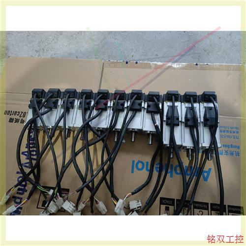 议价直拍不发:MSMF012L1U2M伺服电机,性能完好 二手拆机 实物图