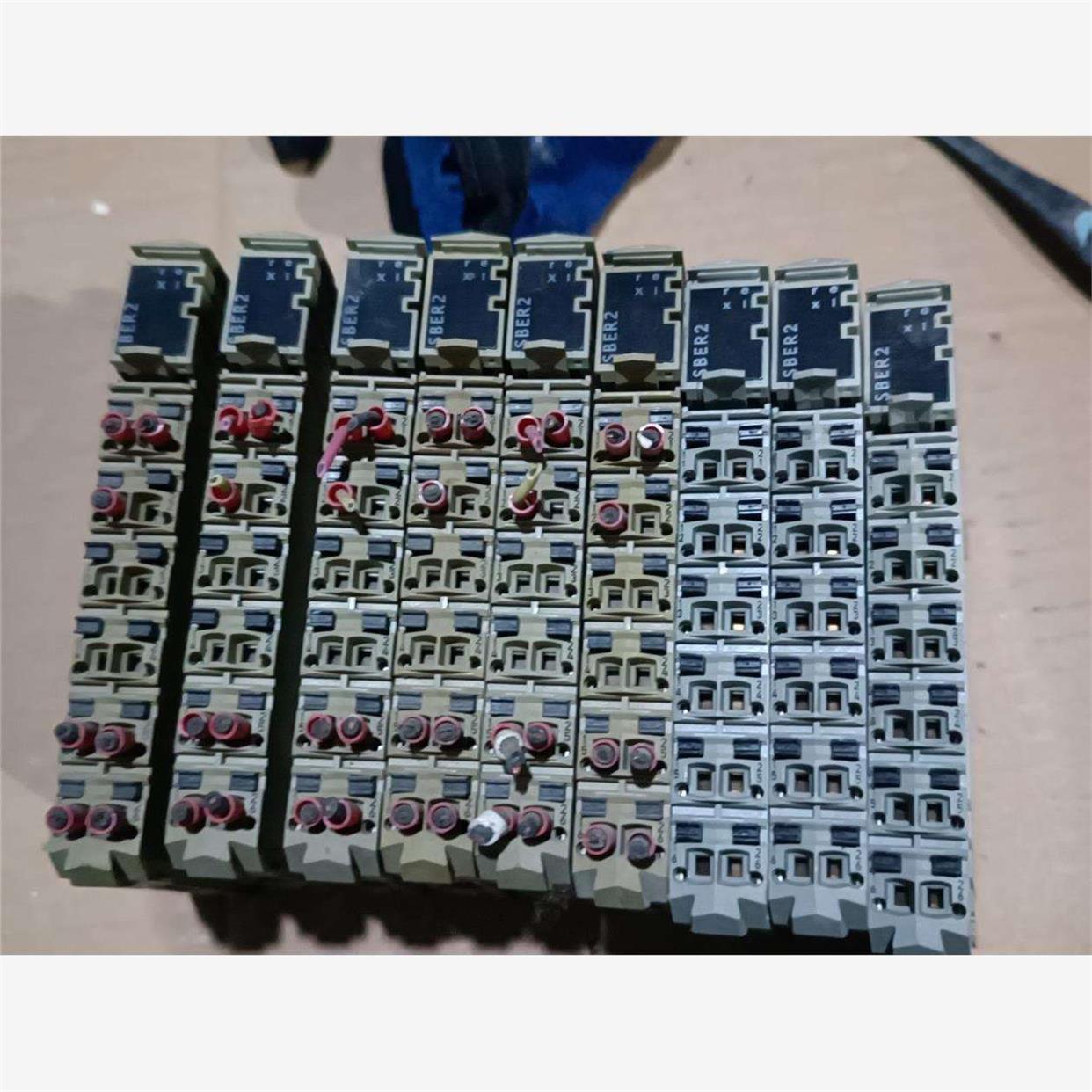 议价直拍不发：施耐德sber2 拆机功能包好，有意私聊