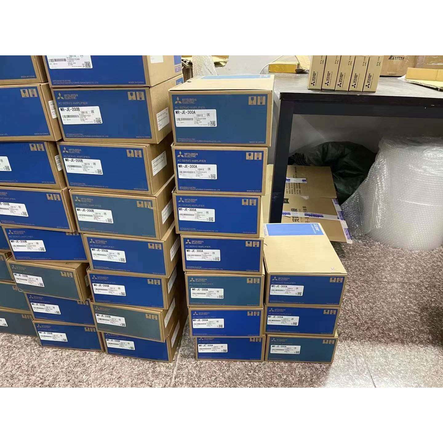 三菱RD62D2 2P2 62P2E 75D2 75D4 75P2 77MS4 81MES96N RG60 RX10