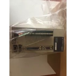 全新安川伺服驱动器SGDS-05A01A 450w现货包邮，质保1年特价