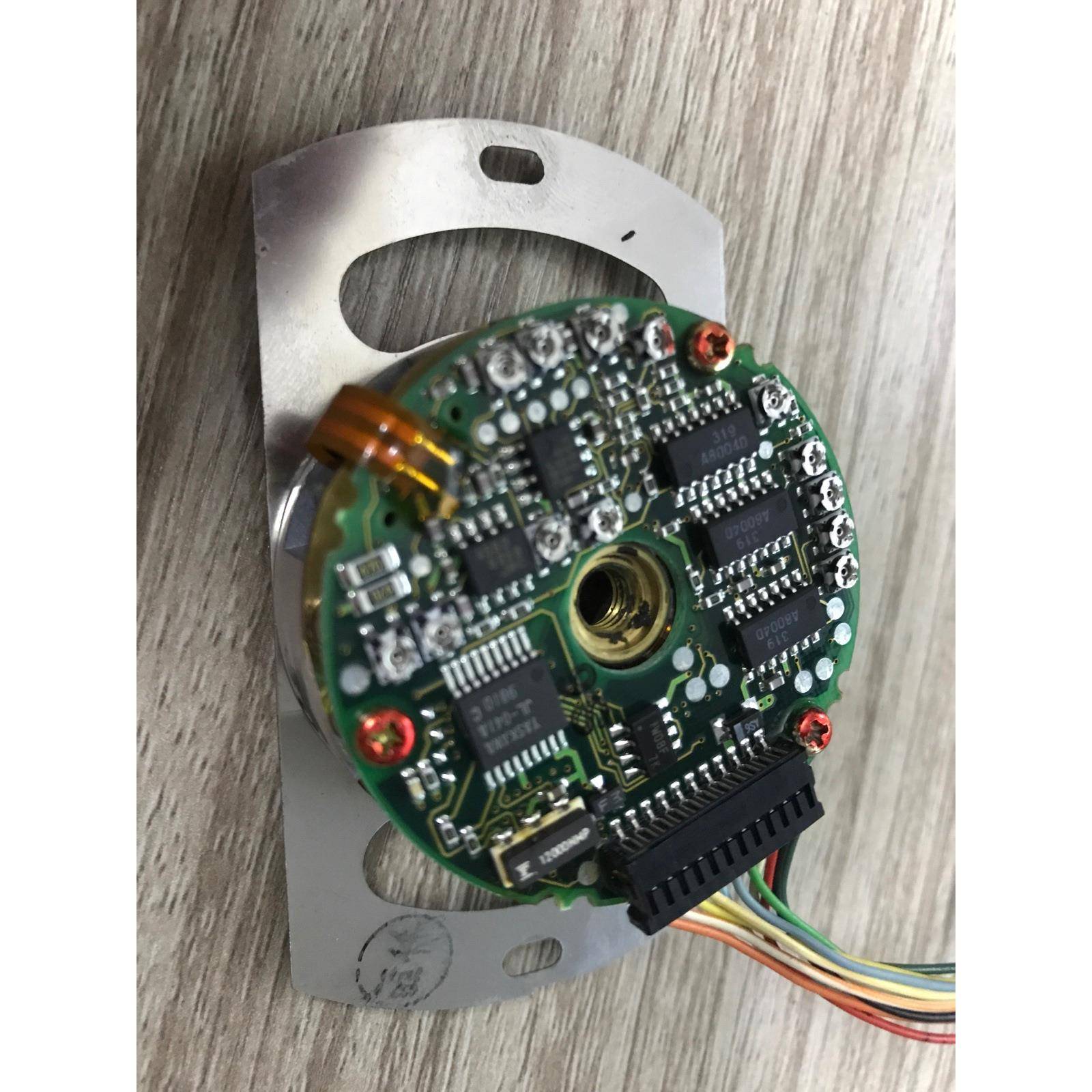 安川编码器 UTOPH-81AWF/40AWM 8192编码器配SGMG系列电机有质保