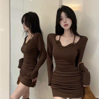 实拍秋冬纯欲风U领拼接蕾丝边加厚加绒性感包臀假两件抽褶连衣裙