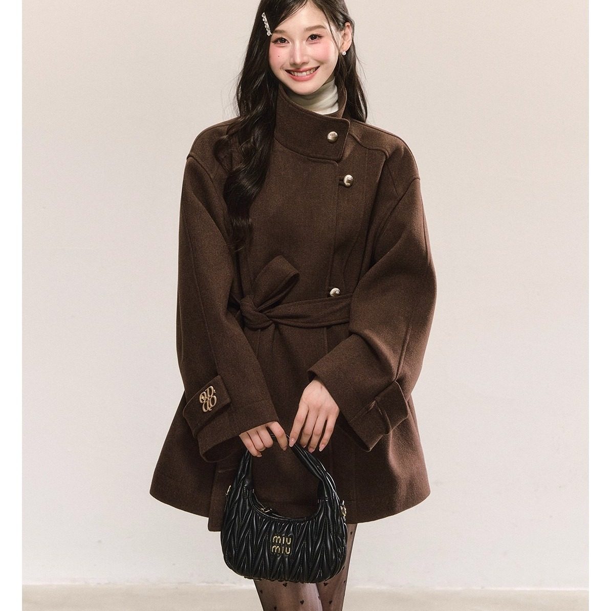 有配饰#复古高级感立领毛呢外套2025冬新款系带收腰显瘦气质大衣