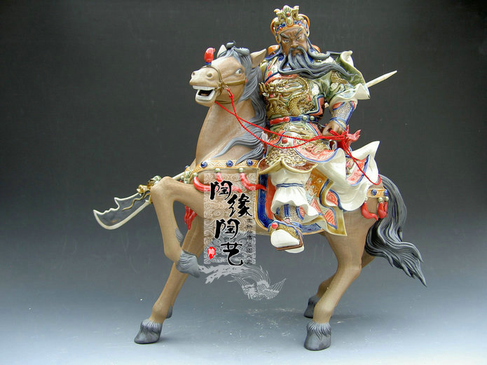 陶瓷石湾公仔千里走单骑工艺品