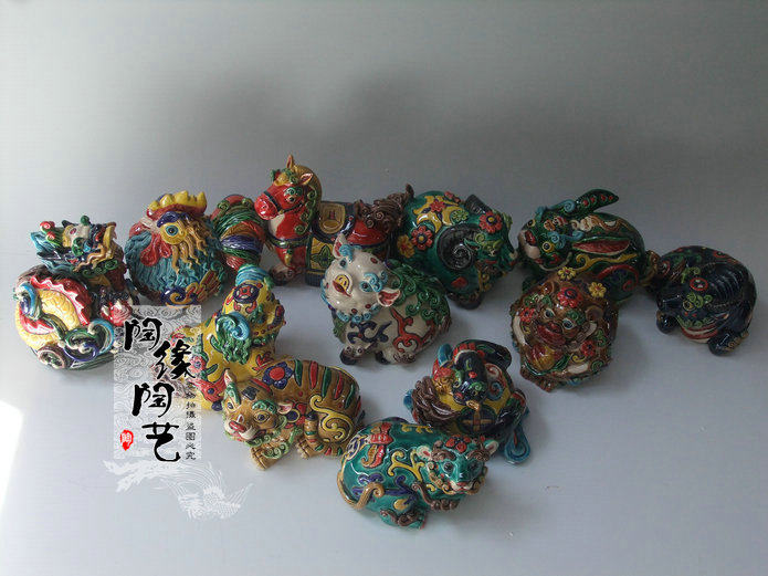 工艺品十二生肖交趾陶